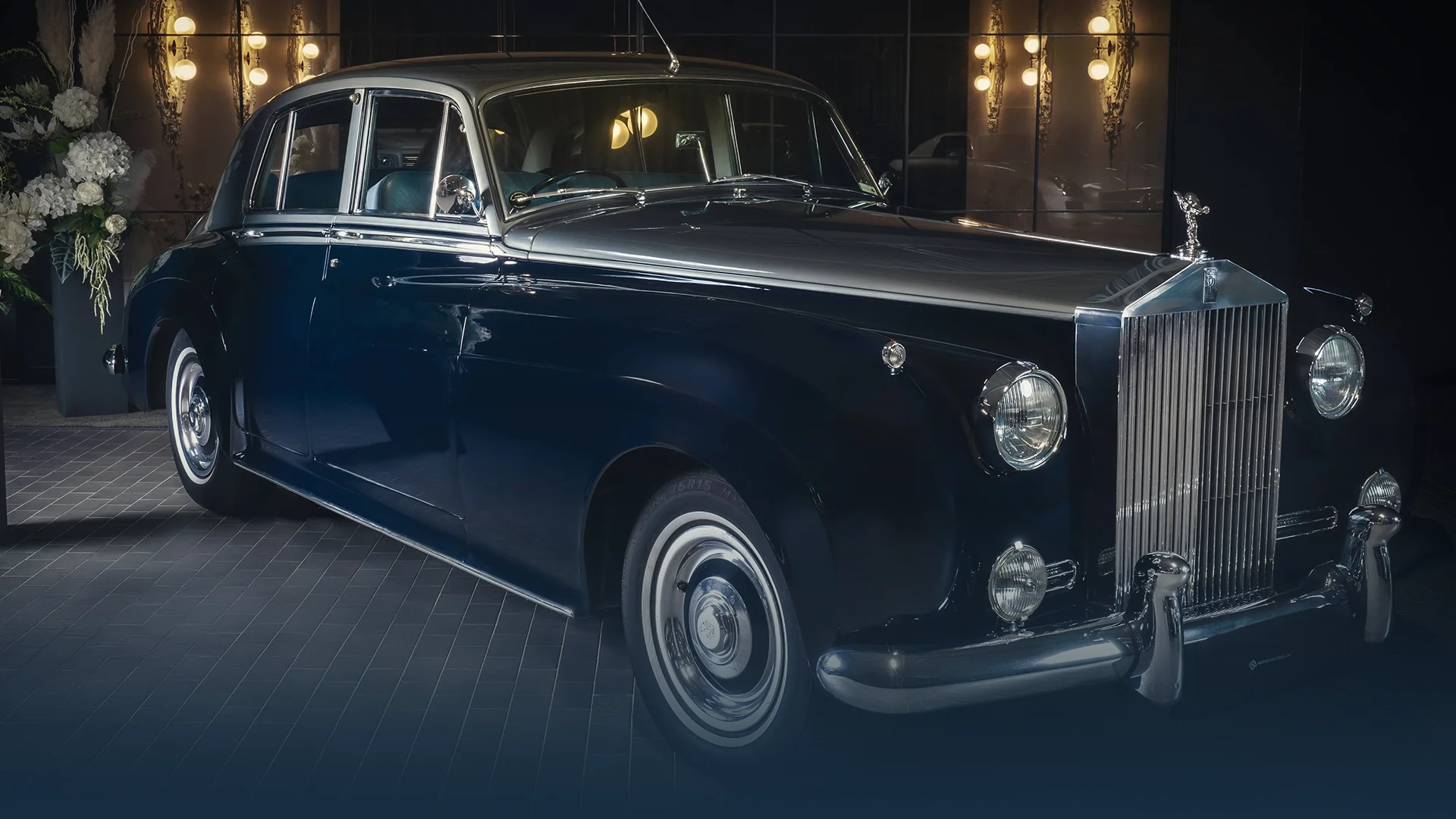 Unser extrabesonderer Rolls-Royce Silver Cloud II als Hochzeitsauto gemietet Unser extrabesonderer Rolls-Royce Silver Cloud II als Hochzeitsauto gemietet