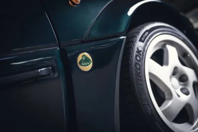 Lotus Omega, Bild 6