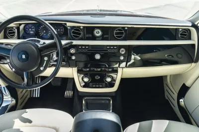 Rolls Royce Phantom Coupé, Bild 7