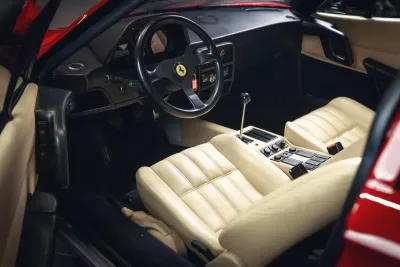 Ferrari 328 GTS, Bild 8