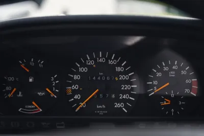 Mercedes-Benz 560 SEC, image 6
