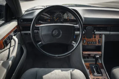 Mercedes-Benz 560 SEC, image 8